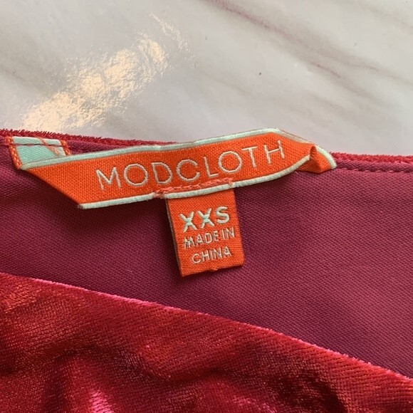 MODCLOTH | Splendorous Spree Velvet Wine Dress XXS - Picture 6 of 8